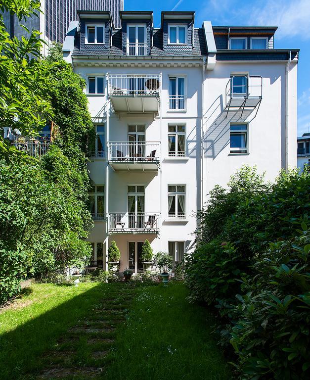 Dirazi Guesthouse & Apartments Gmbh Frankfurt am Main Exterior photo
